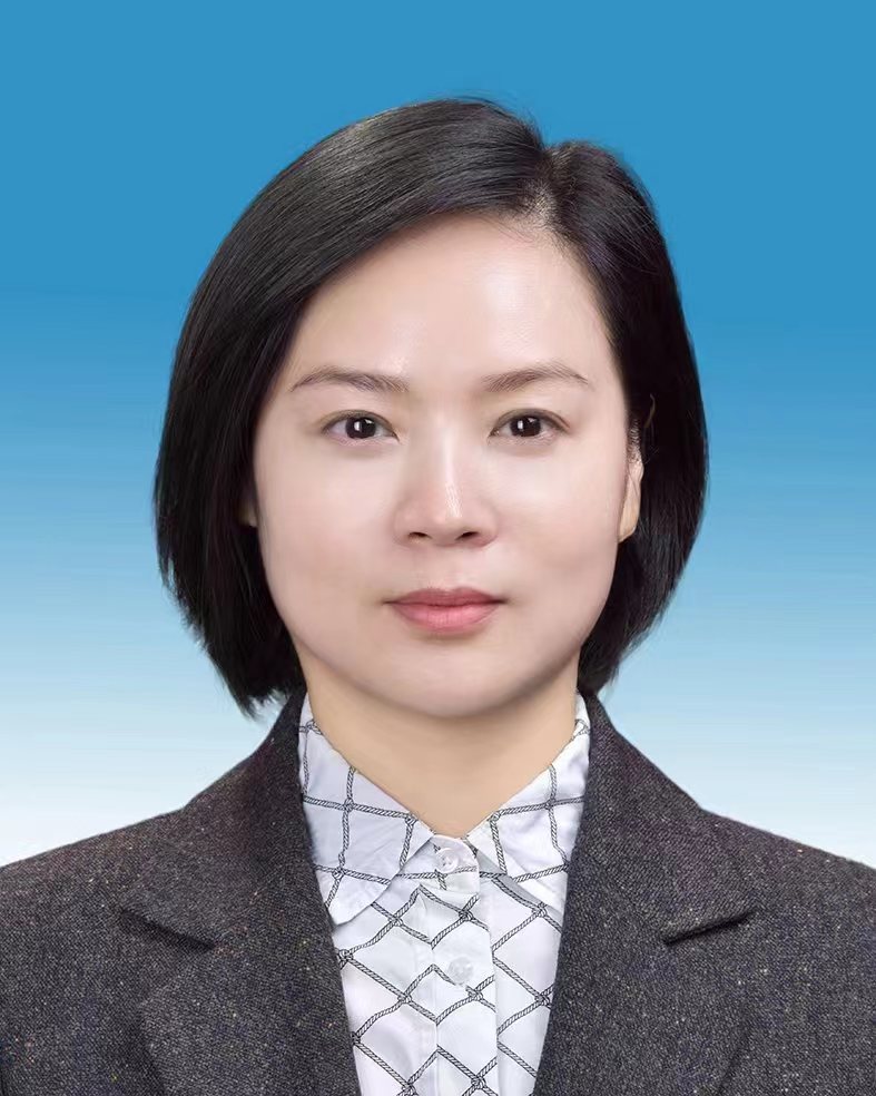 何蔚